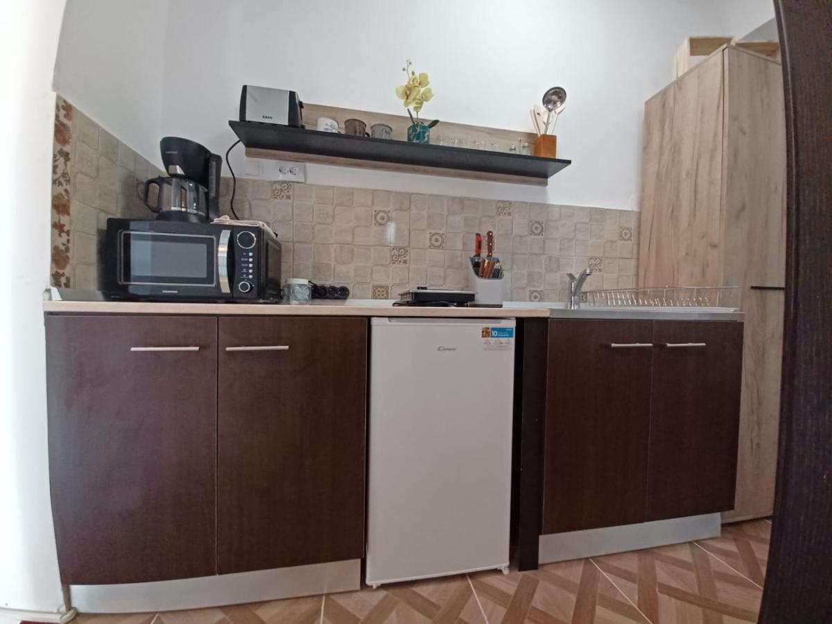 Studios Republicii Brasov Luaran gambar