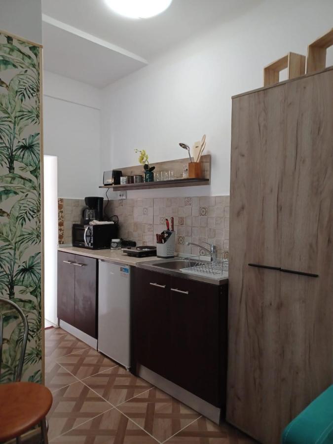 Studios Republicii Brasov Luaran gambar