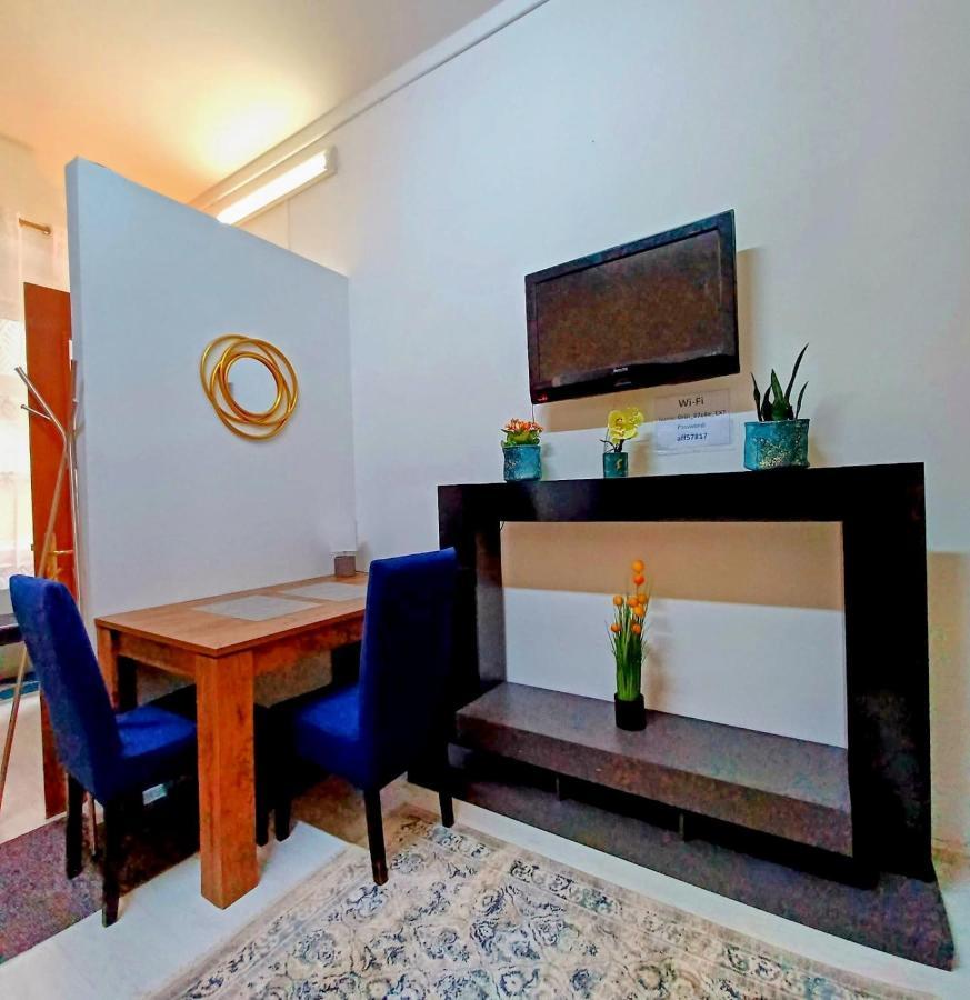 Studios Republicii Brasov Luaran gambar